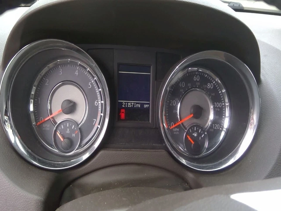 Speedometer Cluster 120 MPH Fits 15-16 TOWN & COUNTRY 3301749 - Image 1 of 1