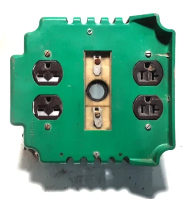 Coleman Powermate Generador 4 KW Serie 4000 54 Tapa Final 0050469, Fabricante Original Usado Foto 1 de 4