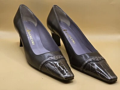 Zapatos de salón Rene Mancini para mujer punta de cuero liso tacón de gatito gris talla 39 1/2 Foto 1 de 4