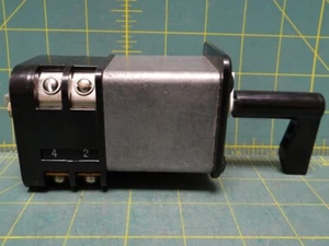 General Electric SBM Control Switch 10CD614 600 VAC 20 AMPS - Picture 1 of 7