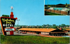 Vtg 1950s St Louis Missouri MO Holiday Inn Hotel Old Cars Chrome Postcard - Picture 1 of 2