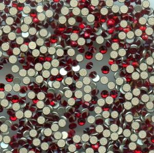 2000 SS7 S : 50 strass Swarovski fond plat SS7(2,2mm) SIAM - Picture 1 of 4
