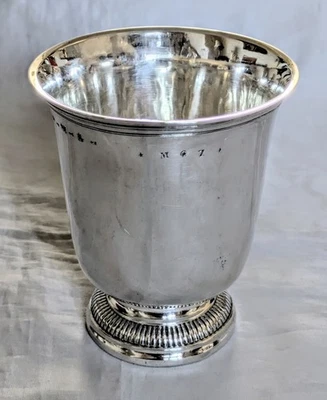 Timbale Sur Piédouche Argent Massif Poinçon Fermiers Généraux XVIIIème Siècle - Photo 1/4