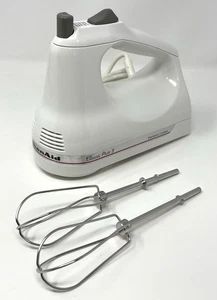 KitchenAid Classic Plus 5 Hand Mixer KHM5TBWH2 White w/ OEM Beaters Working - Foto 1 di 9