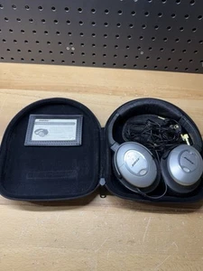 (i) Bose QuietComfort 2 QC2 Acoustic Noise Cancelling with Case, needs earpads - Picture 1 of 6