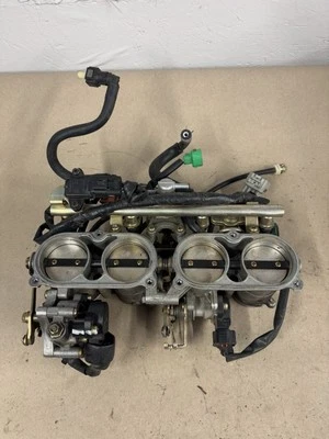 04 05 06 Yamaha YZF R1 1000 Throttle Bodies Injectors Sensors OEM GOOD #0059 — 第 1/4 张图片