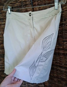 Title Nine Leaf Print Skirt Women 6 Tan Athleisure Skort Gorpcore Hiking Camping - Picture 1 of 10