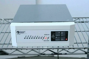 Pharmacia UV-M II (18-1001-10) UV-Detektor Chromatographie Wellenlängenmonitor - Bild 1 von 4