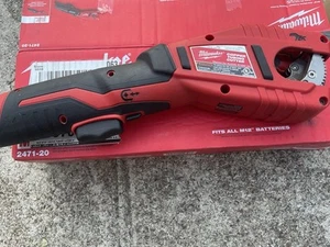 Milwaukee M12 2471-20 Tagliatubi in rame senza fili 12 V - - Foto 1 di 6
