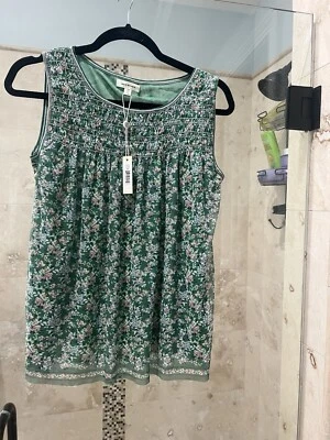 Max Studio Ladies Sleeveless Top Xs Green Mesh  New - Image 1 of 4