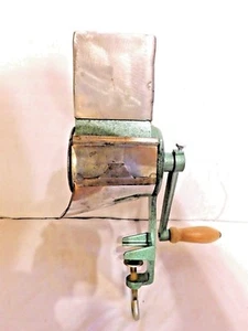 Macina Succhi/Grani Manuale - Mulino a Pinza da Tavolo con Tramoggia Modificata, Ghisa - Foto 1 di 6