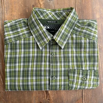 New Condition Vintage OAKLEY Men's Short Sleeve Plaid Button Up Shirt Size Large - Image 1 of 4