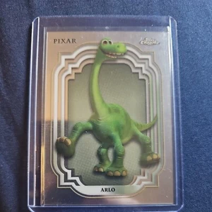 Topps Chrome Disney 2024 - Arlo - Disney & Pixar - Picture 1 of 2