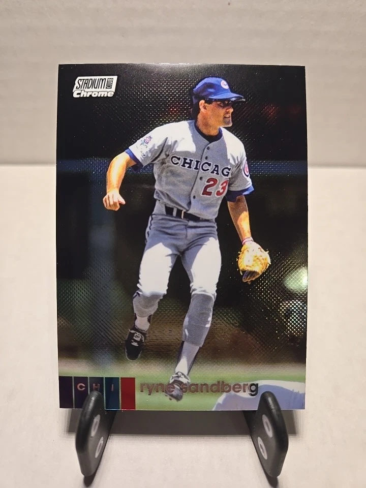 2020 Stadium Club Chrome #168 Ryne Sandberg ShoWtiMeCardZ 090525 - Image 1 of 4
