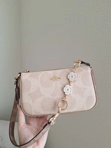 Coach Nolita 19 Blocked Sig Canvas Sand/Tan CZ979 + FLORAL Extended Chain - Picture 1 of 15