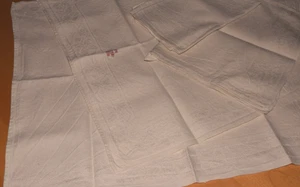 4 Alte Leinen Damast Handtücher Küchentücher Webmuster (13610) - Bild 1 von 3