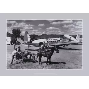 Impresión artística de transporte aéreo Butler - DH Dove Douglas DC-3 en Tooraweenah - Póster - Imagen 1 de 4