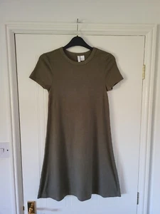 H&M Divided Khaki Green Ribbed A-Line T Shirt Dress. Size EUR S Boho Holiday - Picture 1 of 4