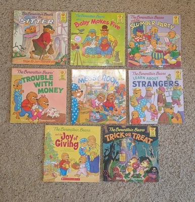 Berenstain Bears Books Lot of 8 Children Kids Picture Random Titles - Image 1 of 4