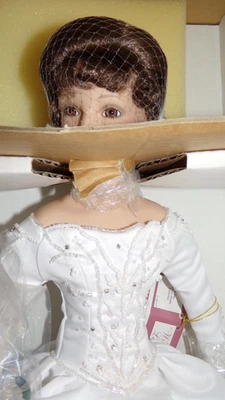 Muñeca Ashton Drake Winters Love Bride 21" NRFB Morena Boda Sandra Bilotto Foto 1 de 4