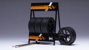 MODELLISMO AUTO STATICO DIORAMI IXO SET 4 RUOTE CERCHI RS3 NERO SCALA 1/18 - Foto 1 di 5