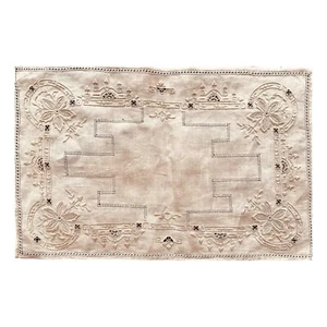 MADEIRA vntg tan linen hand embroidered cutwork napkin 16.5”x 10.5” (lot of 8) - Picture 1 of 3