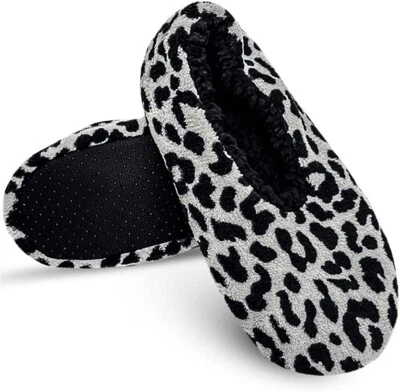 Isaac Mizrahi Slippers Socks Sherpa Lined Fuzzy Soft Leopard Print Womens Medium - Image 1 of 4