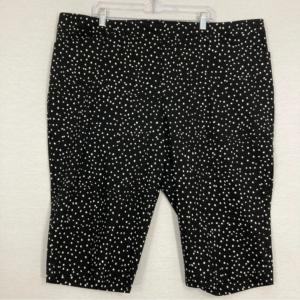 Bermudas Susan Graver negras blancas a lunares elásticas talla 28W Foto 1 de 4