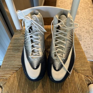 tacos de fútbol nike talla 16 - Imagen 1 de 5