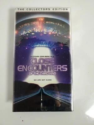 Close Encounters of the Third Kind VHS The Collectors Edition USED - Image 1 of 4