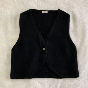 Ketiketa Wool Vest 8T (Kid's European Designer Clothing Brand) - Picture 1 of 2