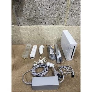 Nintendo Wii RVL-001 (EUR) Console Videogioco Bianco Bluetooth con Accessori - Foto 1 di 24