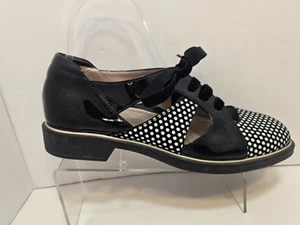 Beautifeel Broadway Black Patent White Polka Dots Laced Flats Shoes Size 38 US 7 - Picture 1 of 12
