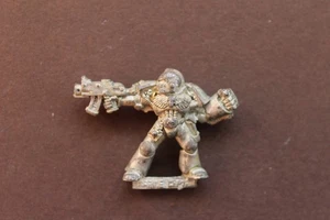 Vintage GW Warhammer 40K Space Marines Captain With Power Fist Metal OOP - Picture 1 of 1
