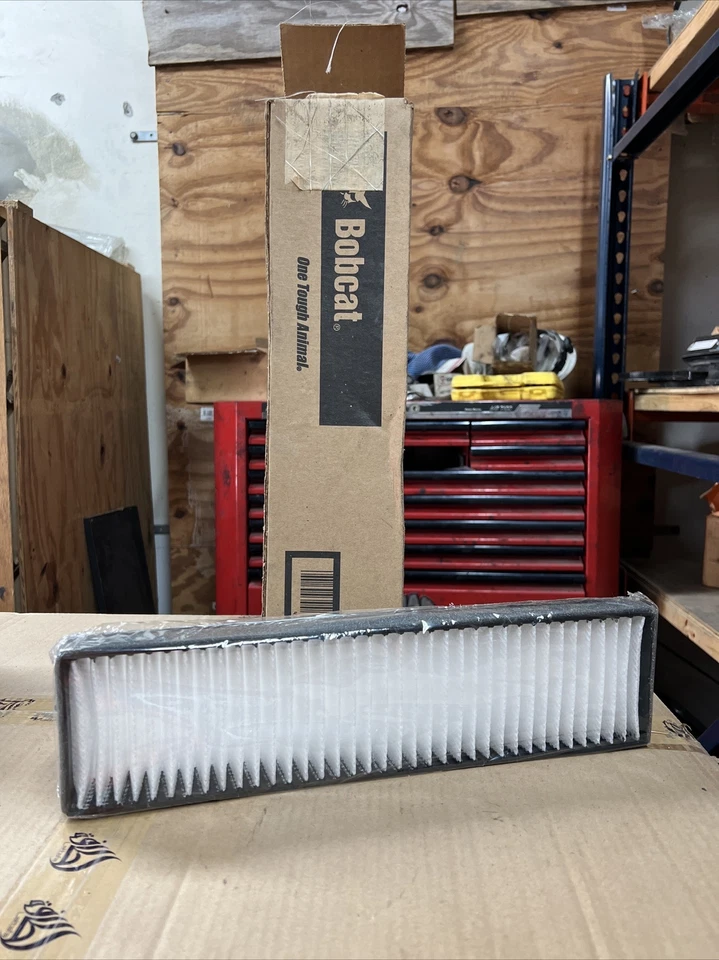 7008043 Bobcat Air Filter Sk30200115je