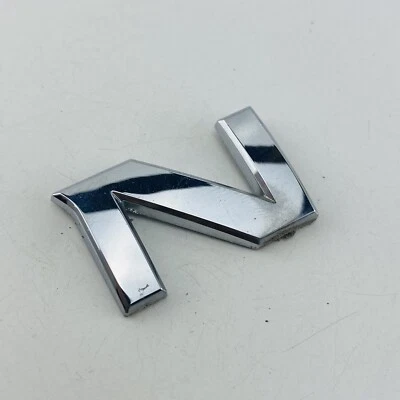 Nissan Sentra 2013-2018 emblema logotipo letra símbolo insignia cromo trasero OEM E5N Foto 1 de 4