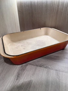 Le Creuset Piatto da Forno in Ghisa 40cm Smaltato Arancio Vulcanico Francia  - Foto 1 di 17