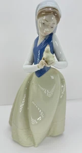 Nao Lladro feathered friend duckling # 1264 Retired Porcelain Figurine - Picture 1 of 12