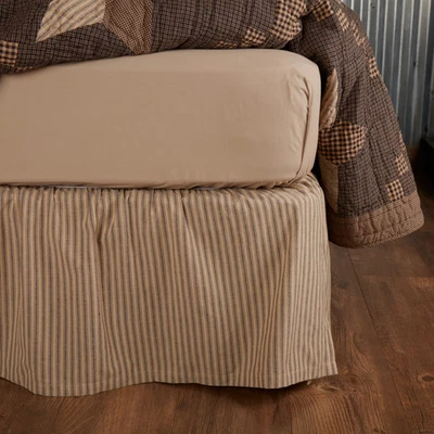 Falda de cama a rayas Farmhouse Star Foto 1 de 3