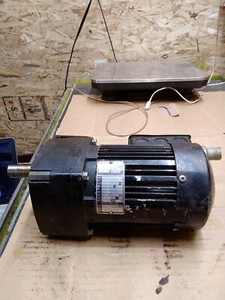 Bodine Gearmotor 42R5BFCI-E3 - Picture 1 of 6