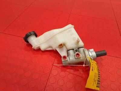 2014-2018 Kia Forte Brake Master Cylinder Assembly Genuine OEM 58510A7200 - Image 1 of 4