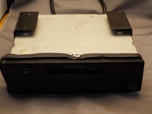 Honda Accord Civic CR-V Prelude Cassette Player 08A03-581-110 - Bild 1 von 4