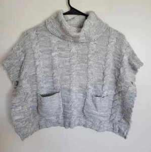 Crazy 8 Girls Gray Cowl Turtle Neck Sweater Poncho Size Small (5-6) - Picture 1 of 5