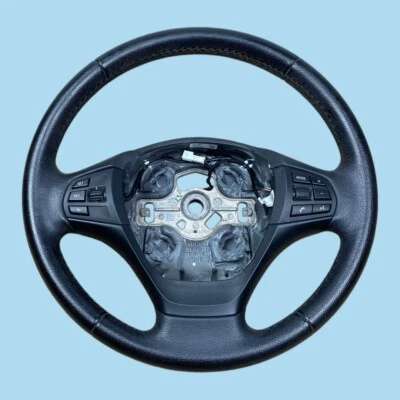 Volante OEM 12-16 BMW F30 320i 328i 335i - Imagem 1 de 4