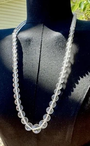 VTG 29” Graduated Pools Of Light Smooth Crystal String Necklace White Gold - Picture 1 of 10