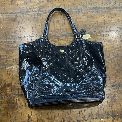 Bolso de Mano COACH F25703 RARO Peyton Op Art charol en Relieve Negro Firma Foto 1 de 4