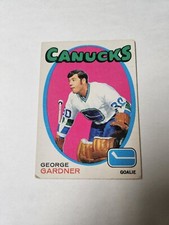 1971-72 O-PEE-CHEE HOCKEY #235 GEORGE GARDNER VANCOUVER CANUCKS b