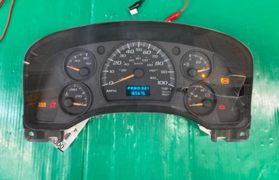 Cuadro de instrumentos velocímetro Chevy Express 2003-2007 165 k millas 10378184 Foto 1 de 3