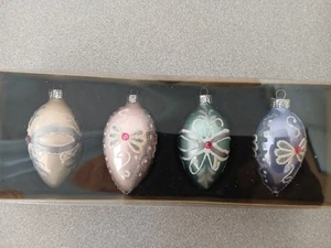 Set of 4 Christmas Treasured Glass Egg Shaped Holiday Ornaments - Picture 1 of 3
