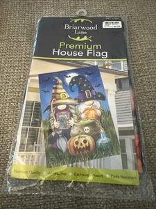 NUEVO Briarwood Lane Premium Casa Bandera 28”x40” Halloween Gnomos - Imagen 1 de 3
